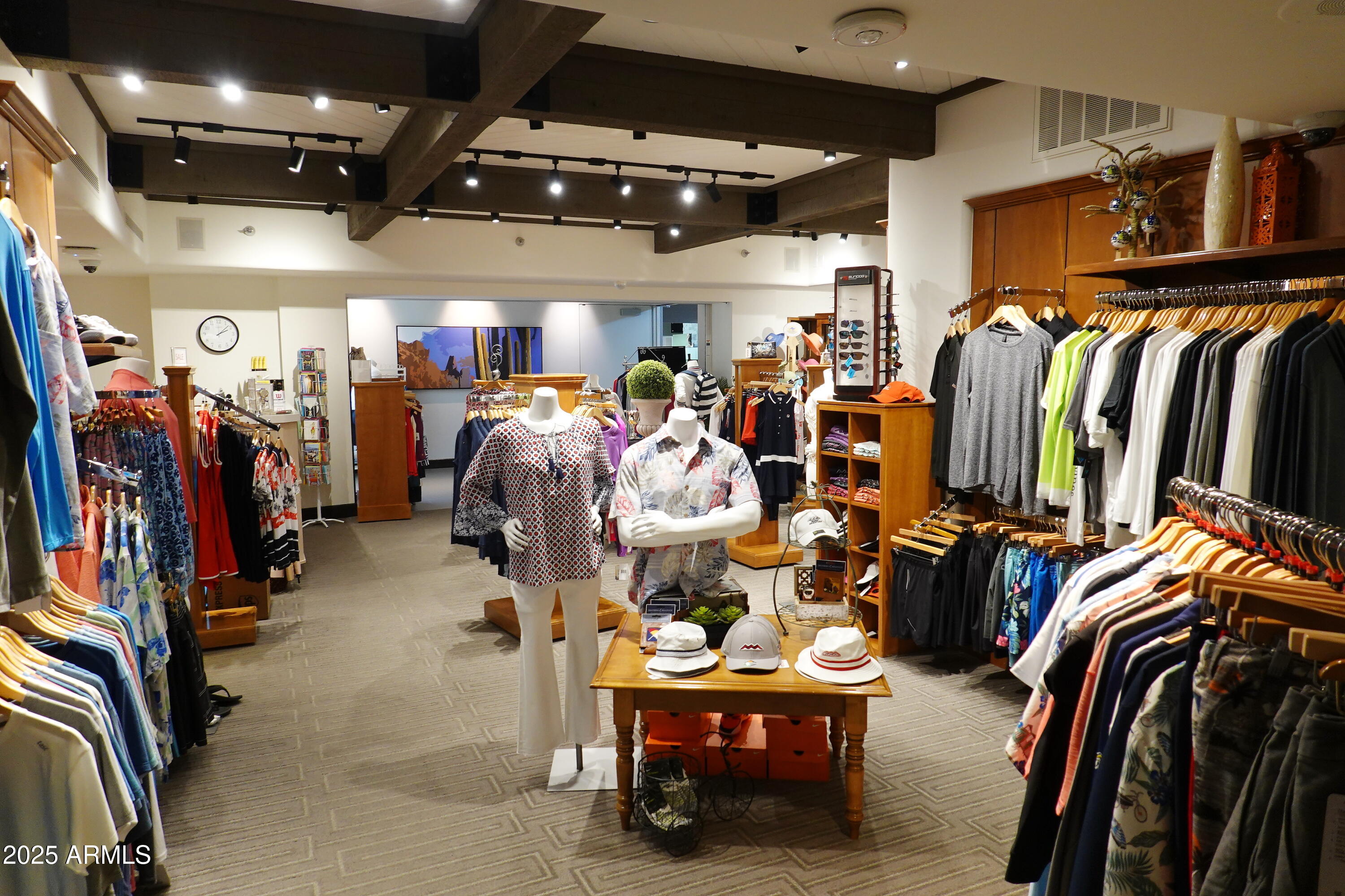 10651 E FERNWOOD Lane