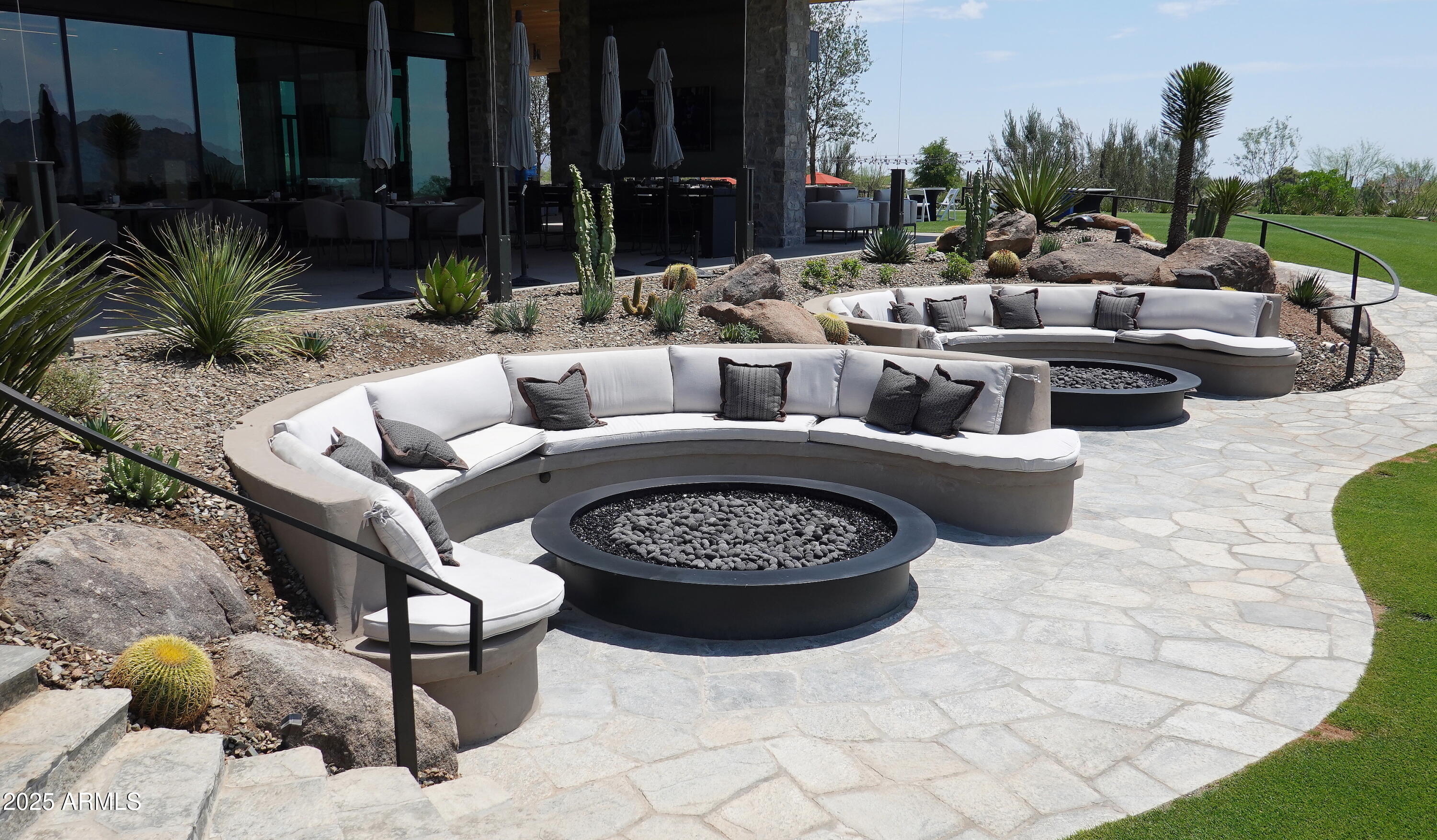 10651 E FERNWOOD Lane