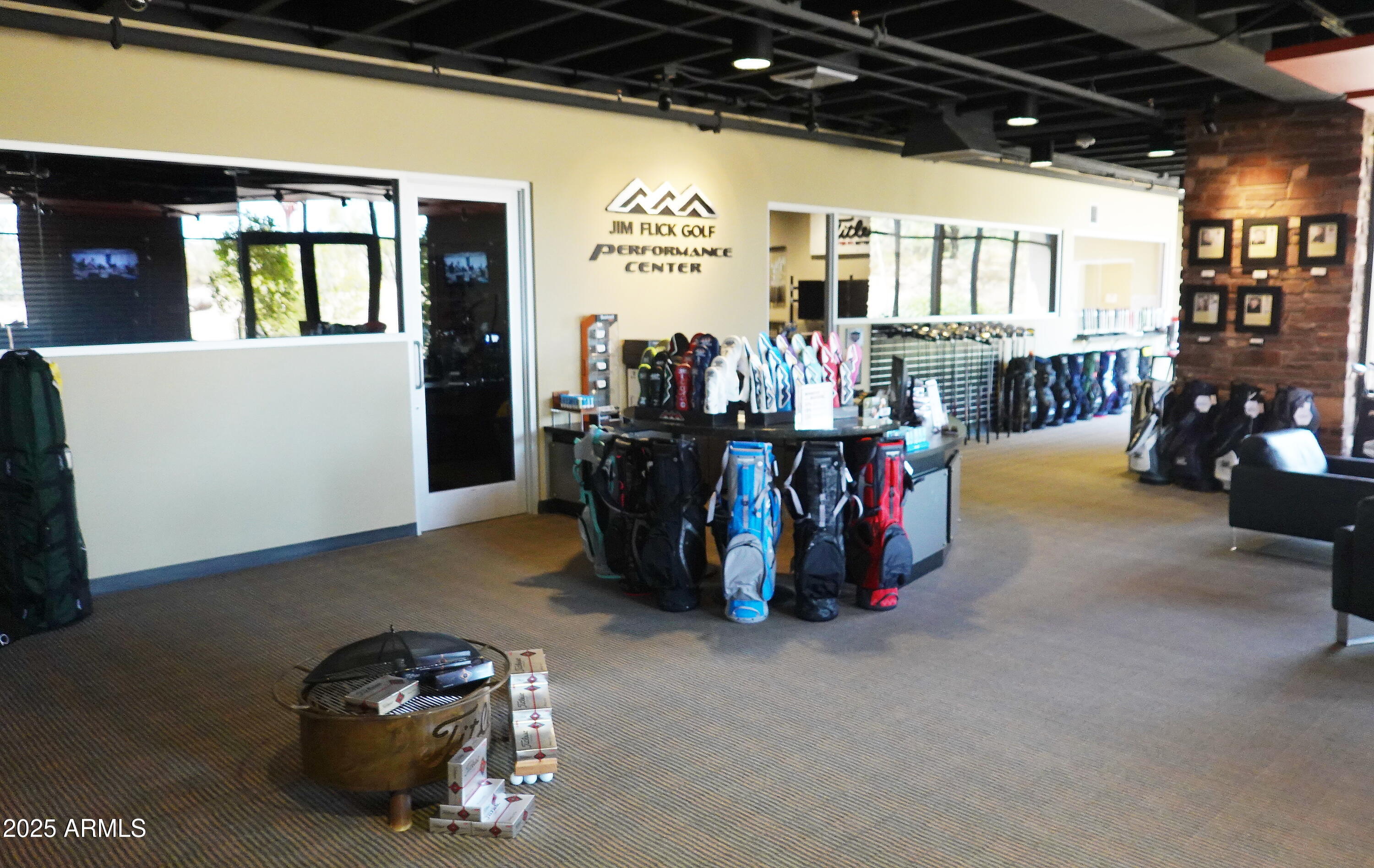 10651 E FERNWOOD Lane