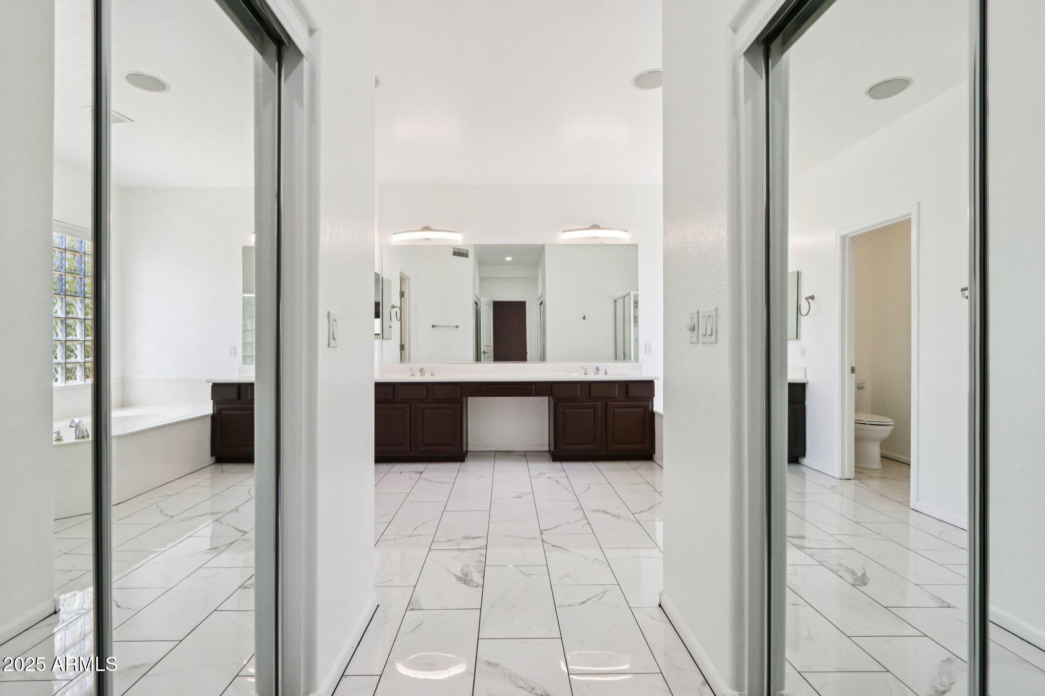 2403 E SAN TAN Street