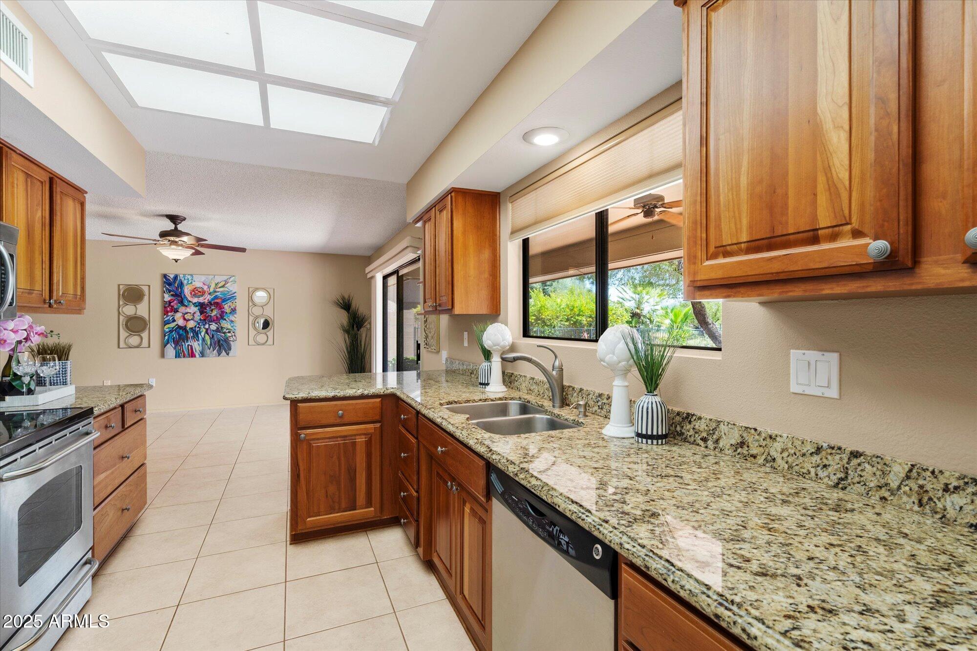 20619 N STONEGATE Drive