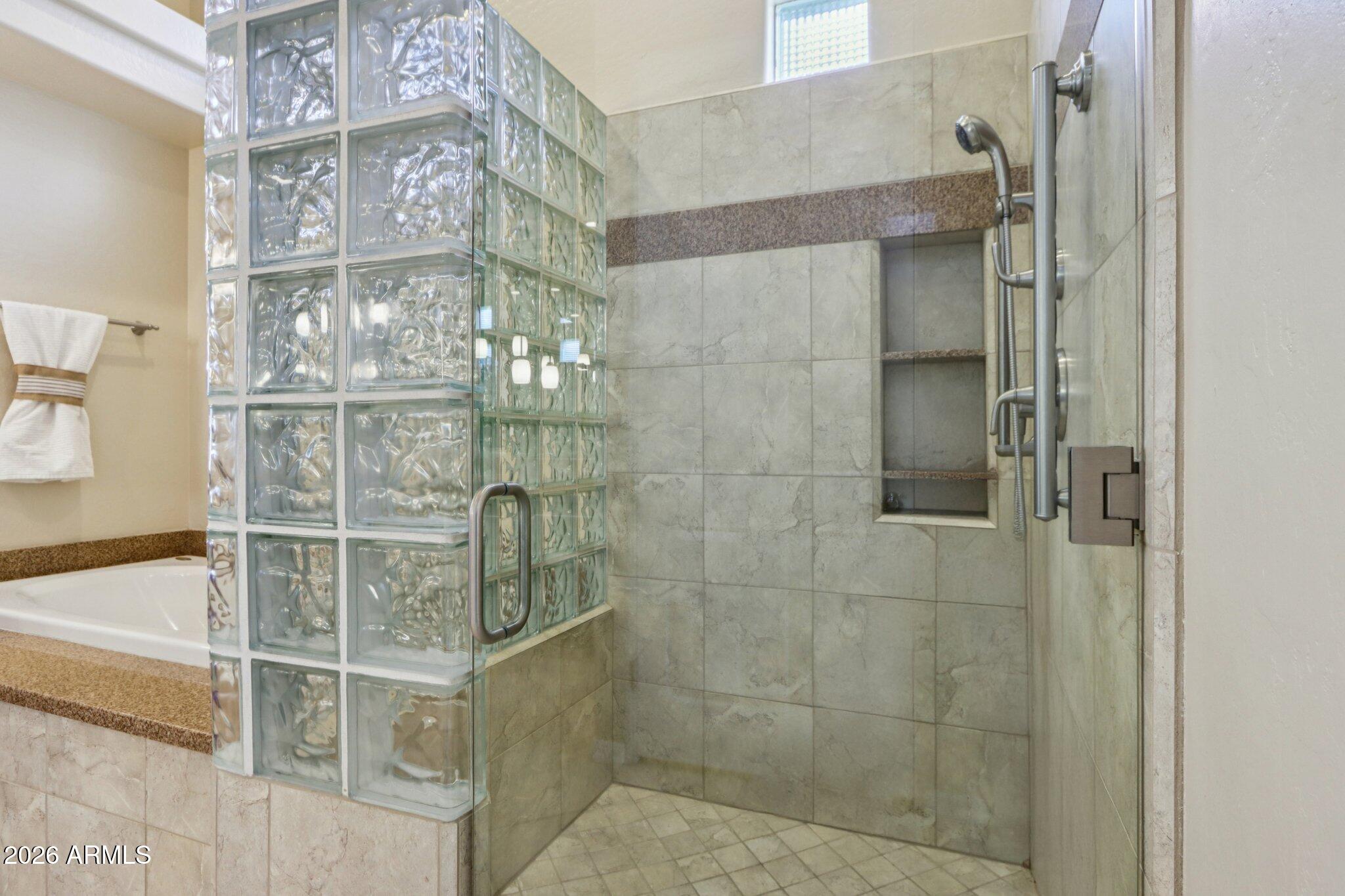 7736 E OVERLOOK Drive