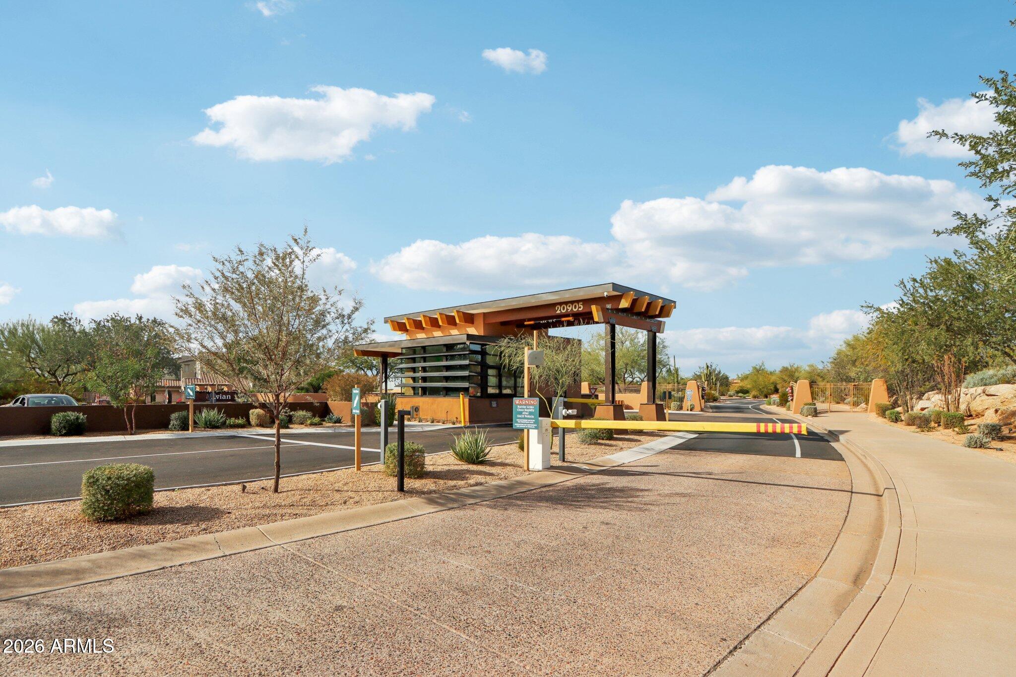 7736 E OVERLOOK Drive