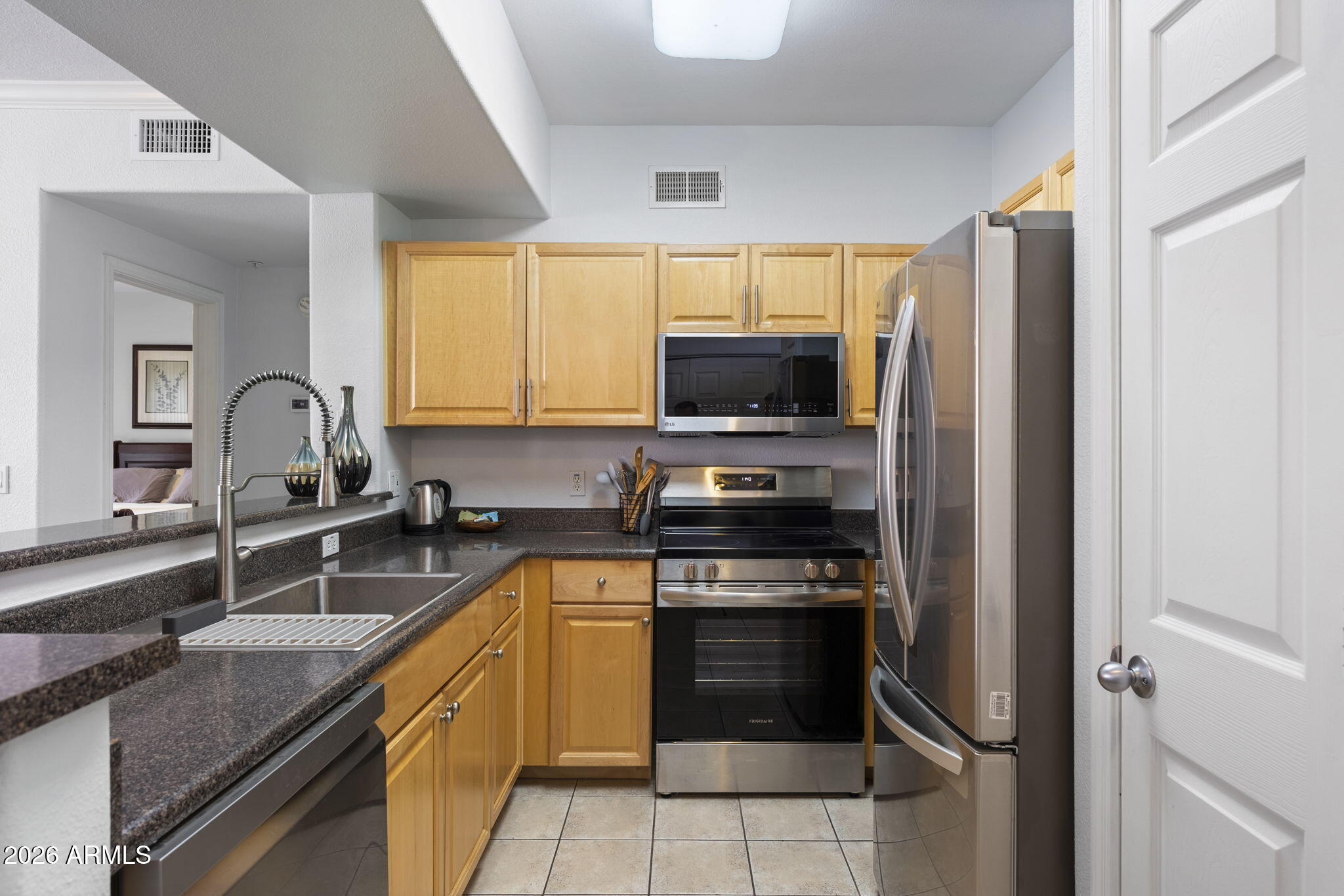 19777 N 76TH Street 3290