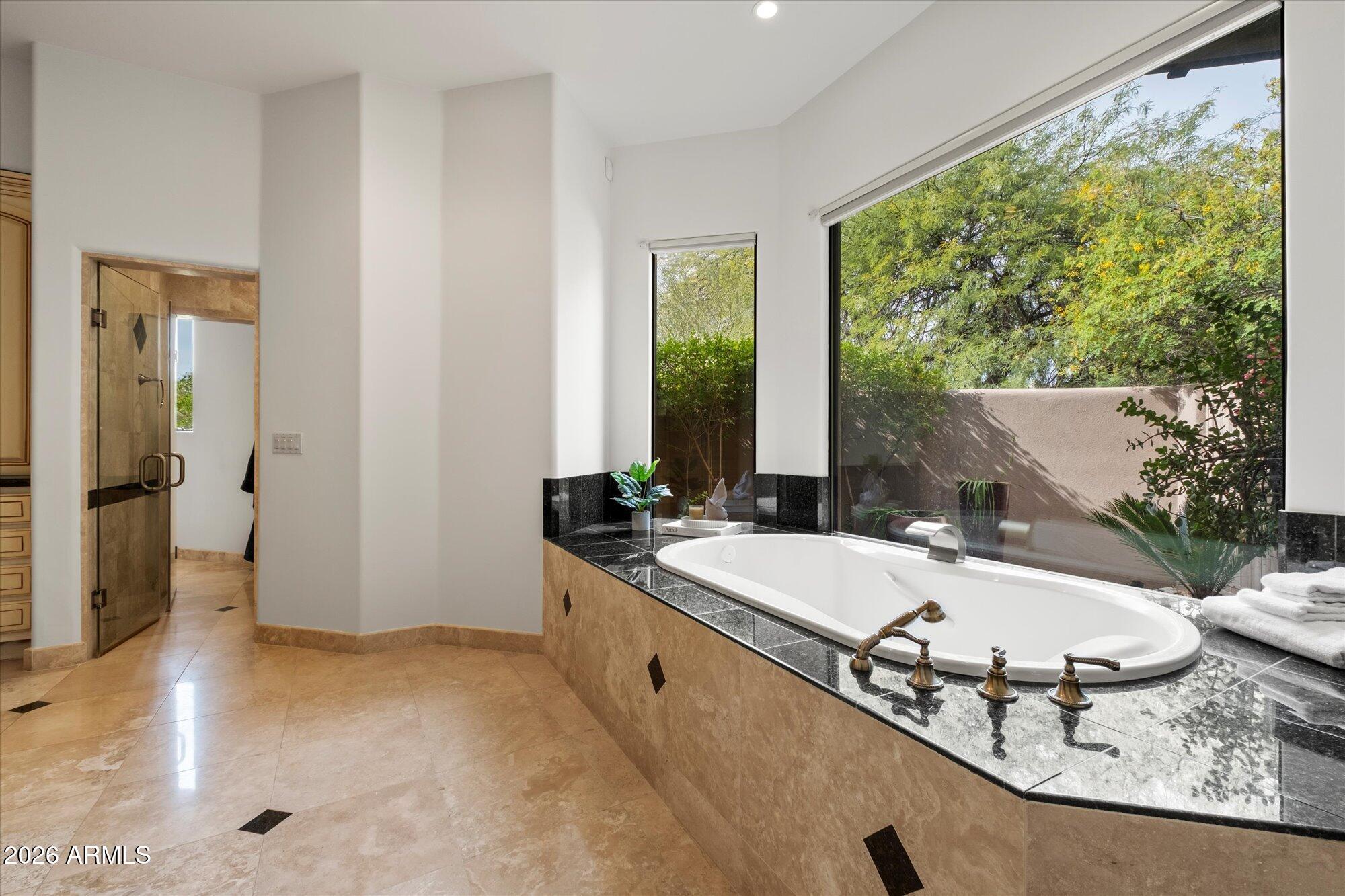 10040 E HAPPY VALLEY Road 479