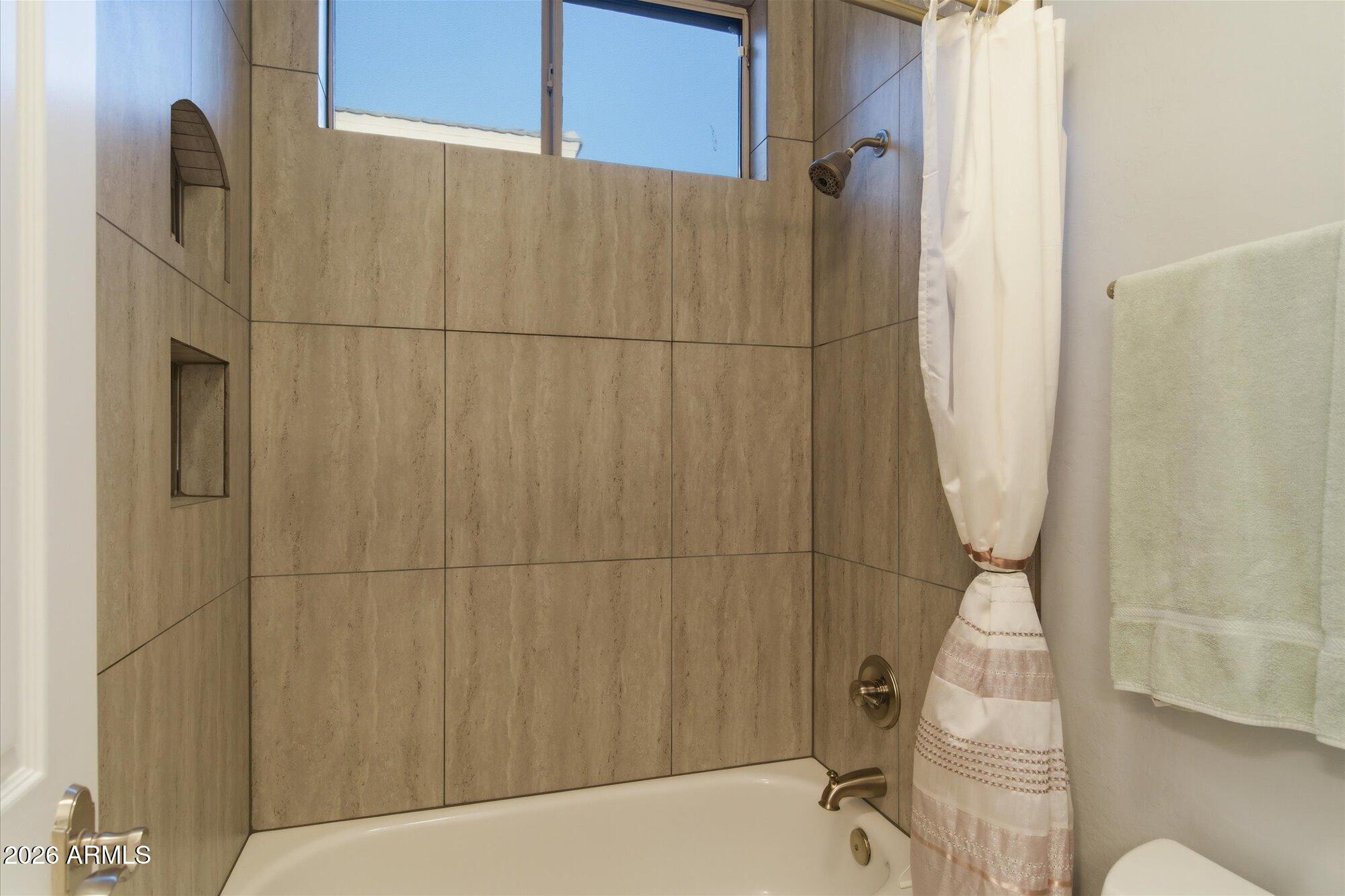 13526 E DEL TIMBRE Drive