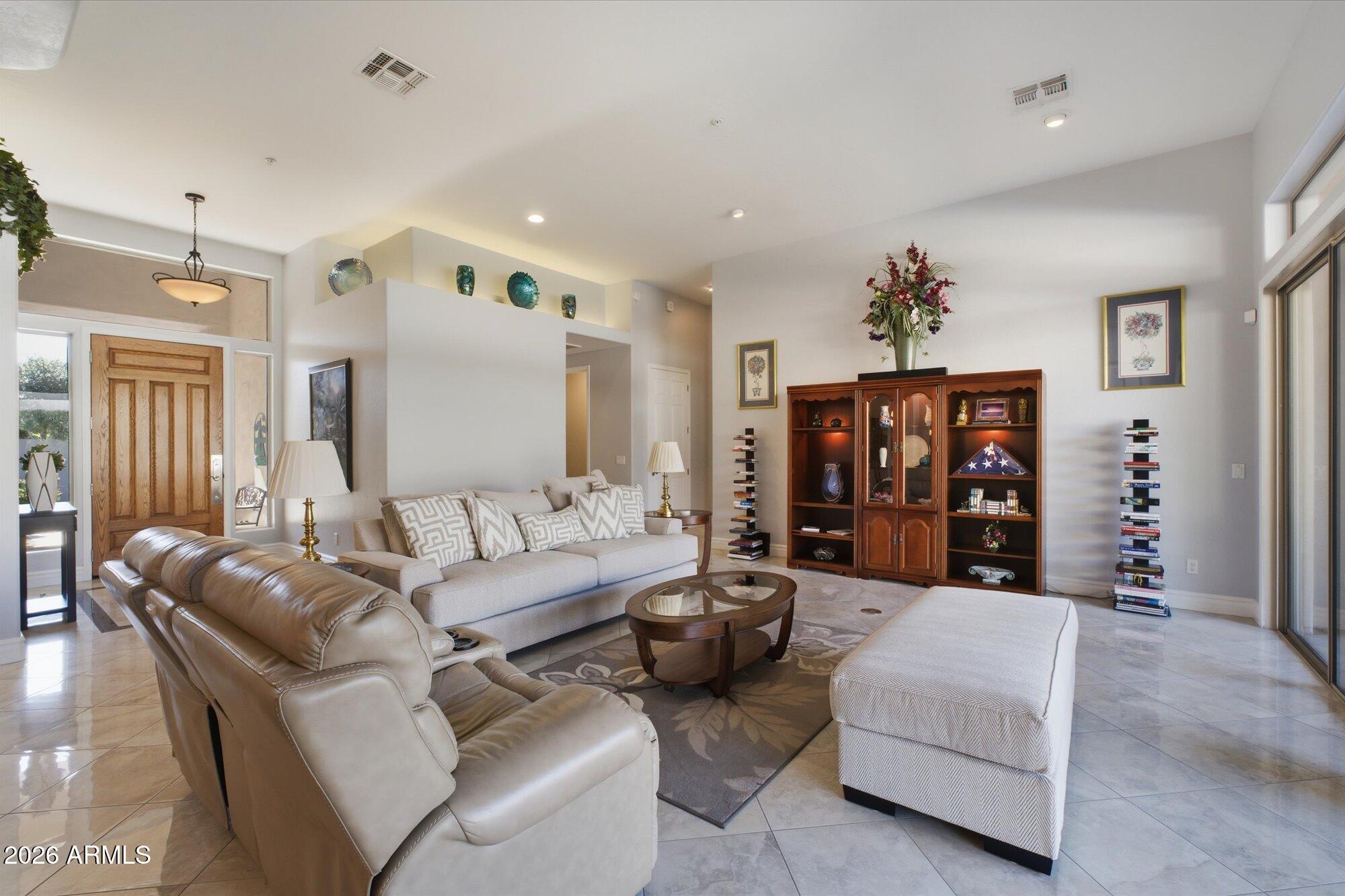 13526 E DEL TIMBRE Drive