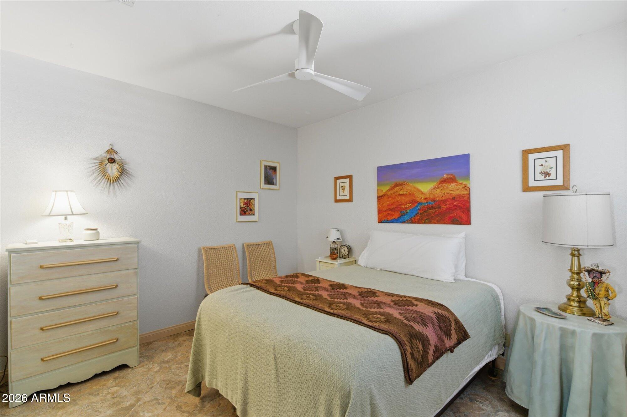 501 W TONOPAH Drive 6