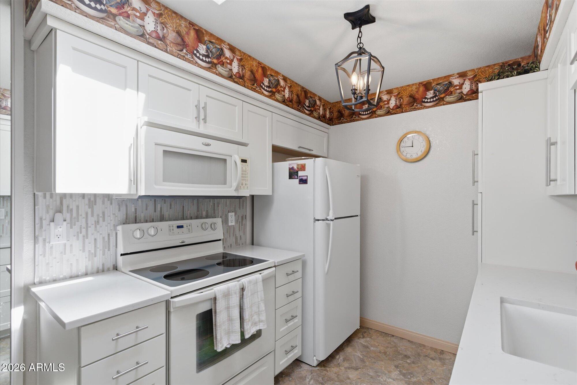 501 W TONOPAH Drive 6