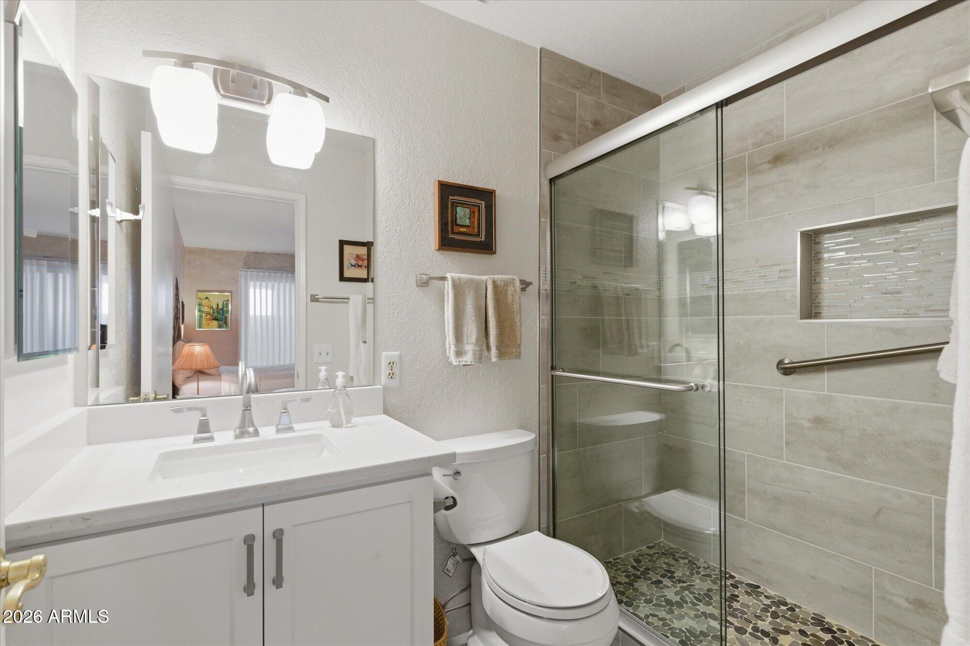 501 W TONOPAH Drive 6