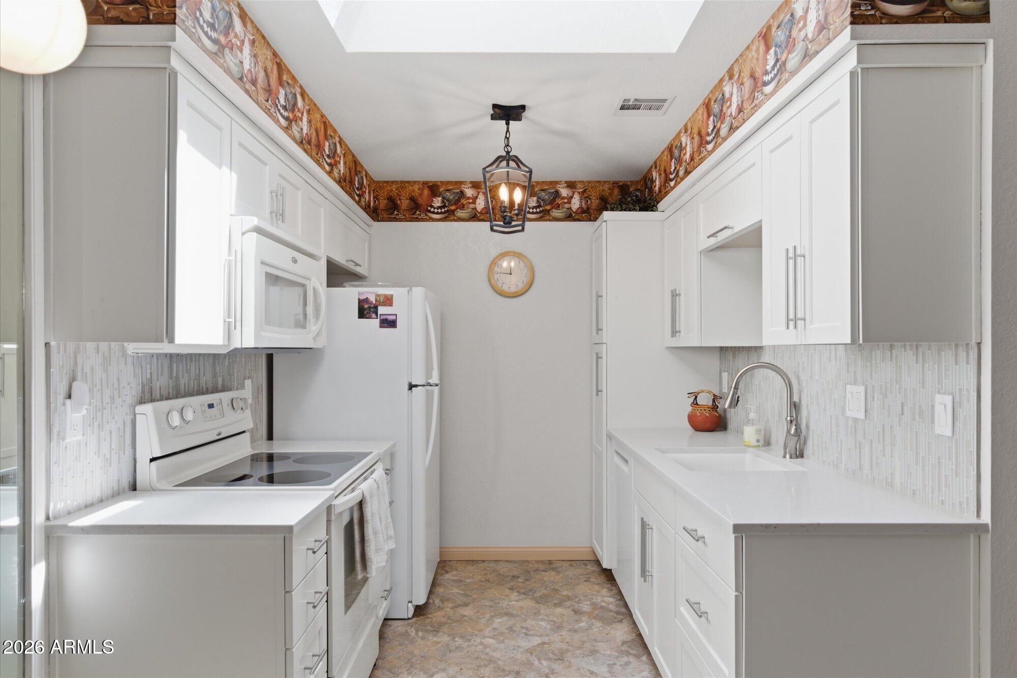 501 W TONOPAH Drive 6