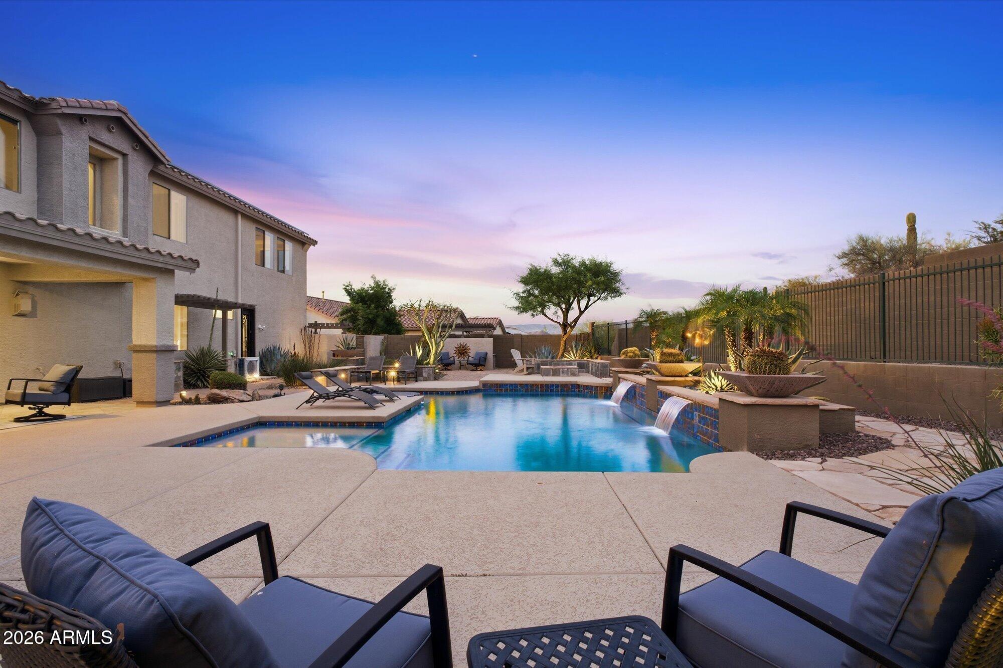 38521 N DONOVAN Court