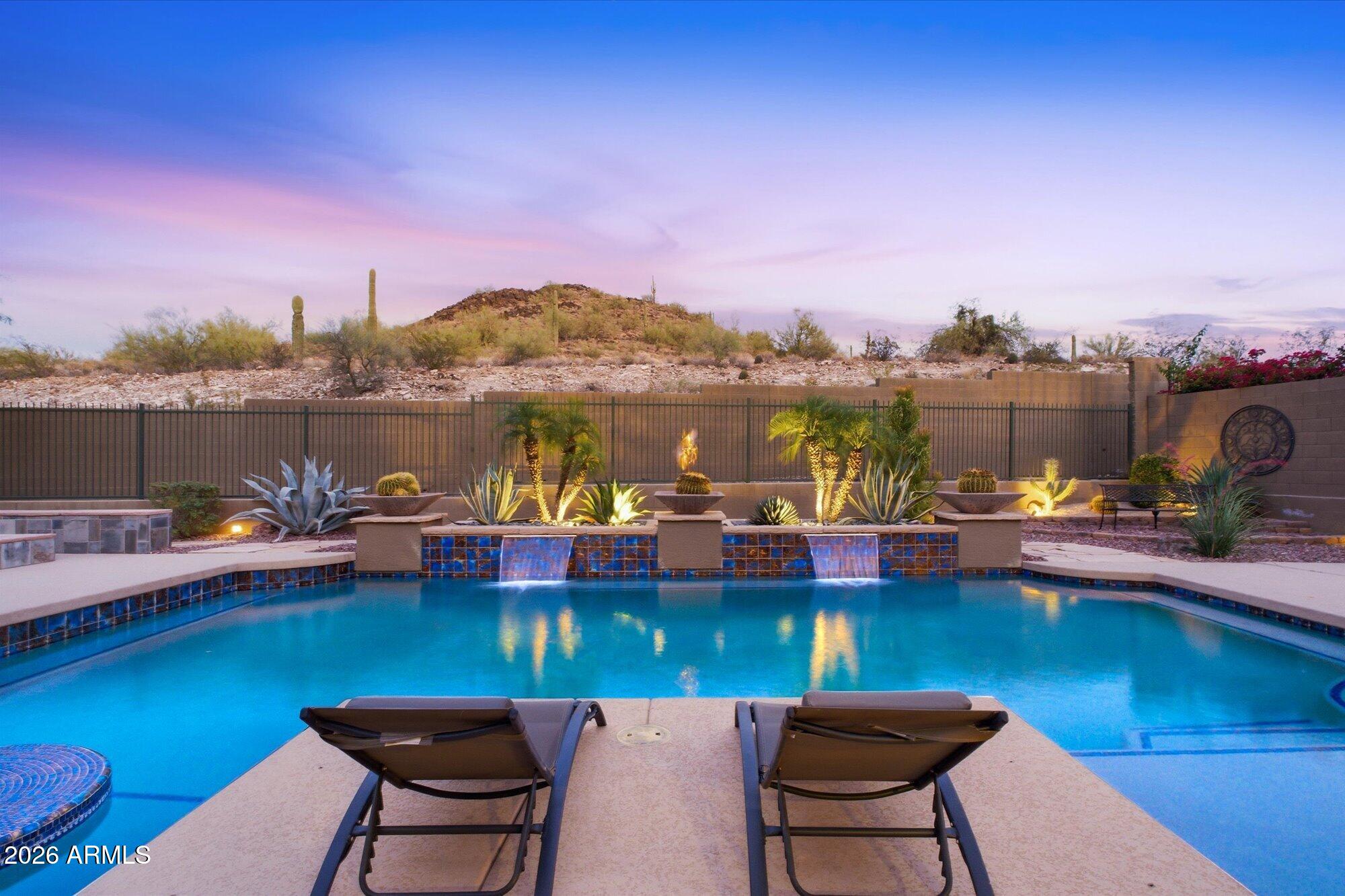 38521 N DONOVAN Court