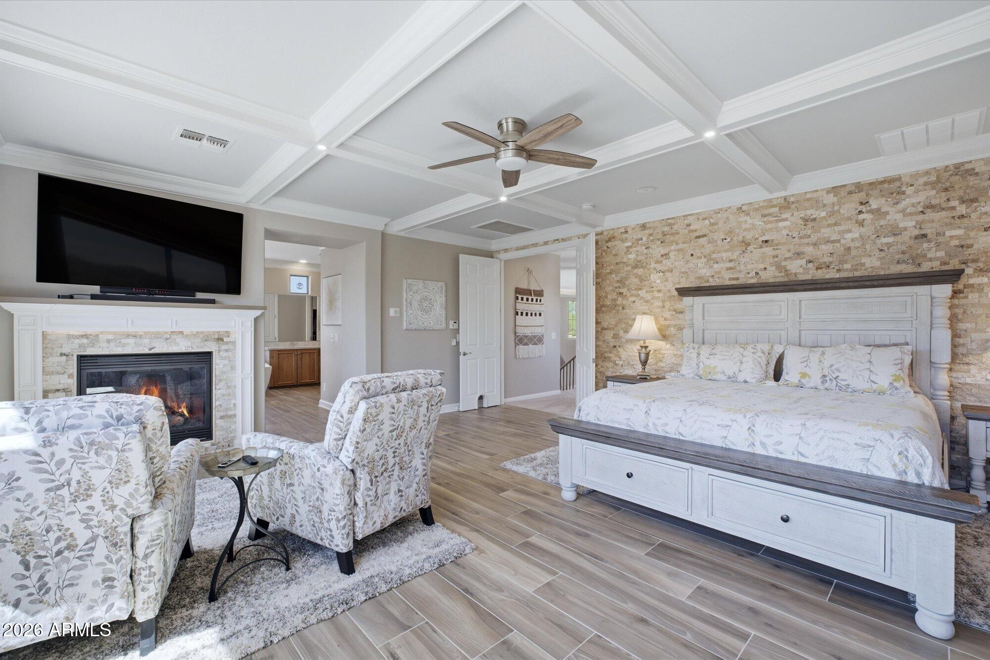 38521 N DONOVAN Court