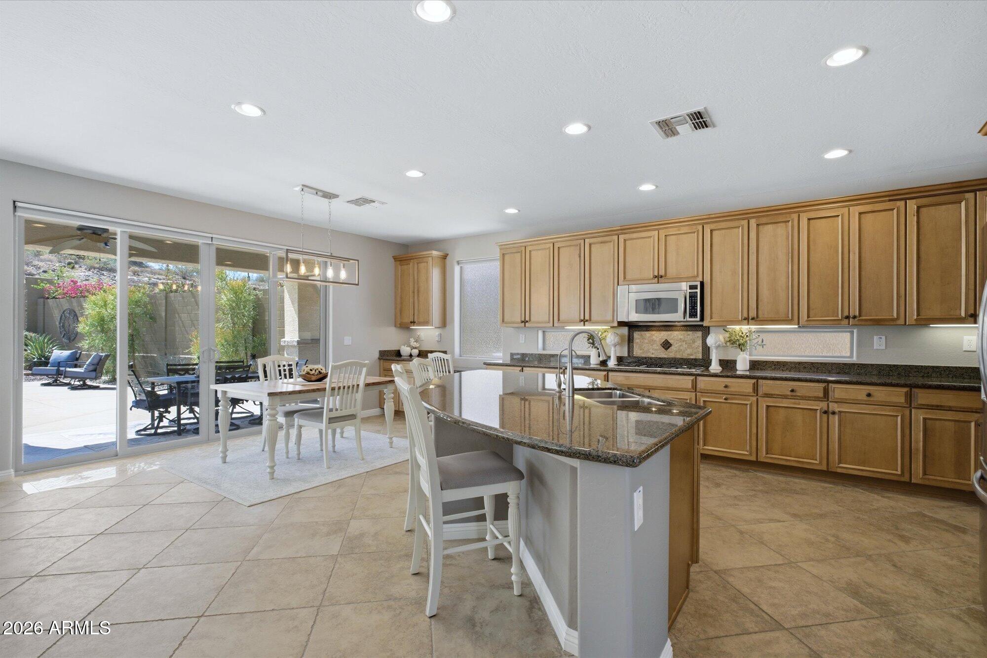 38521 N DONOVAN Court