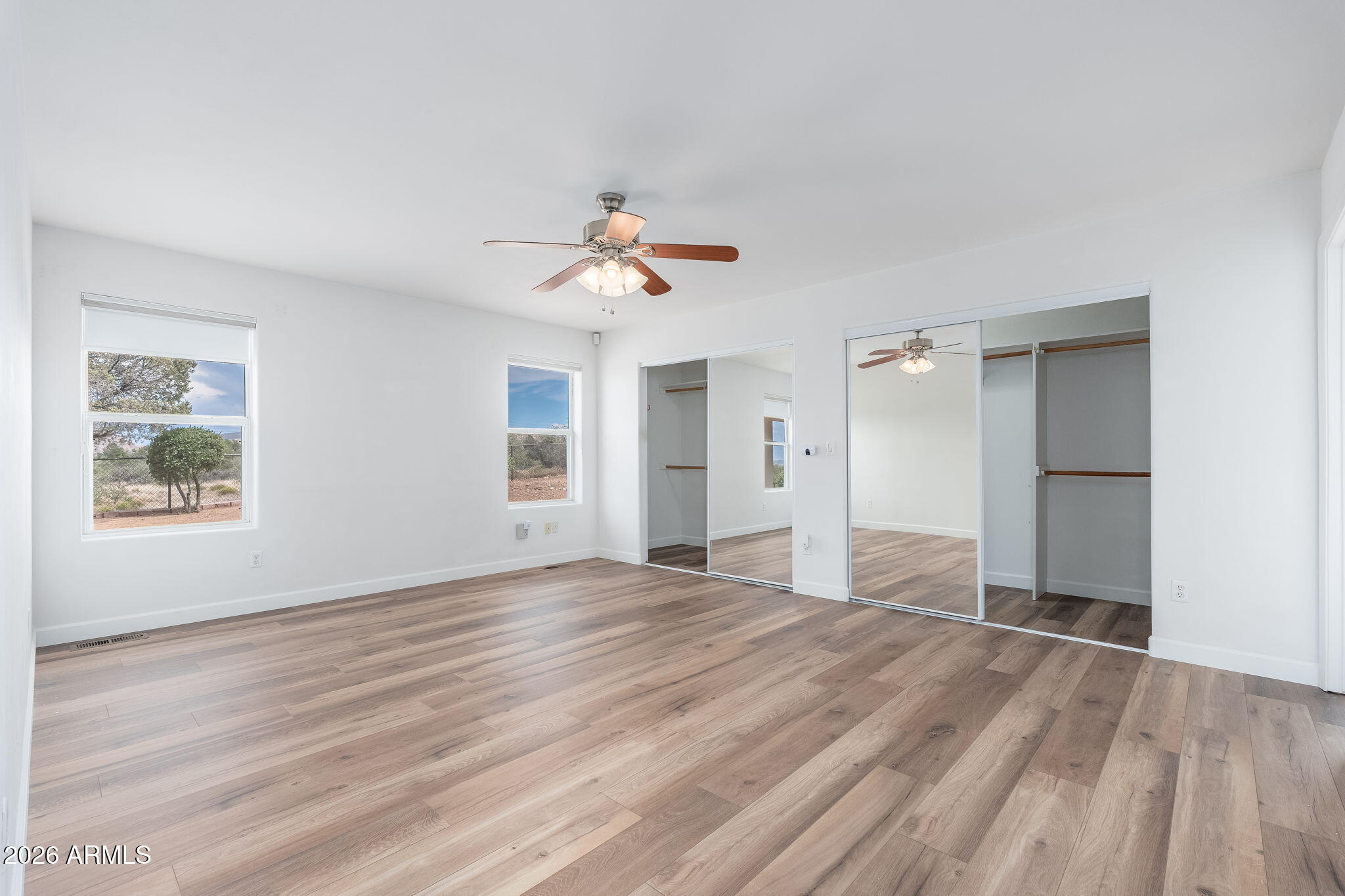 5801 N HONEYSUCKLE Road