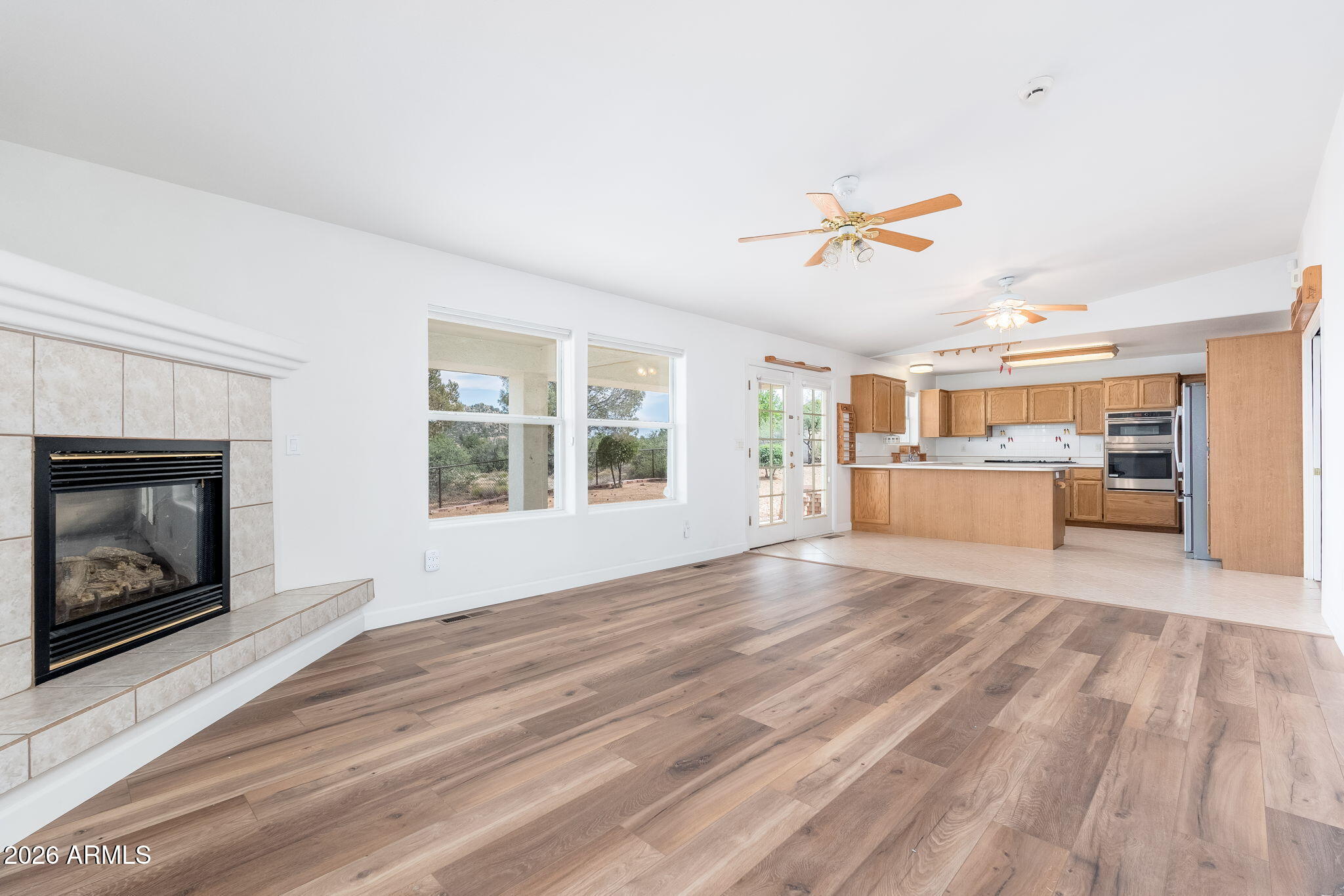 5801 N HONEYSUCKLE Road