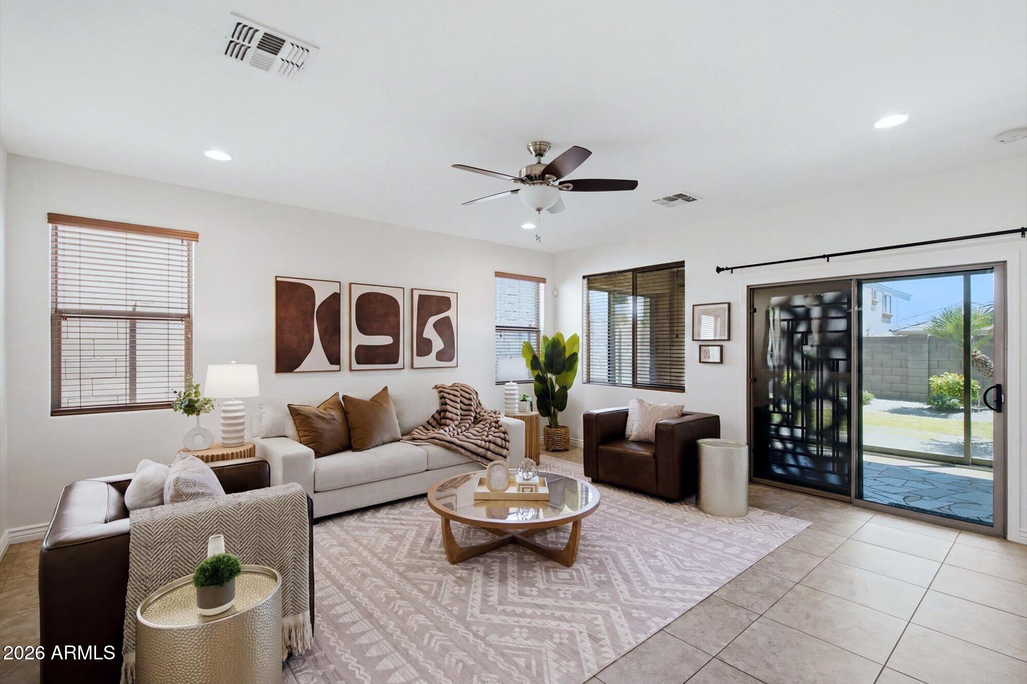 4247 E VISTA BONITA Drive