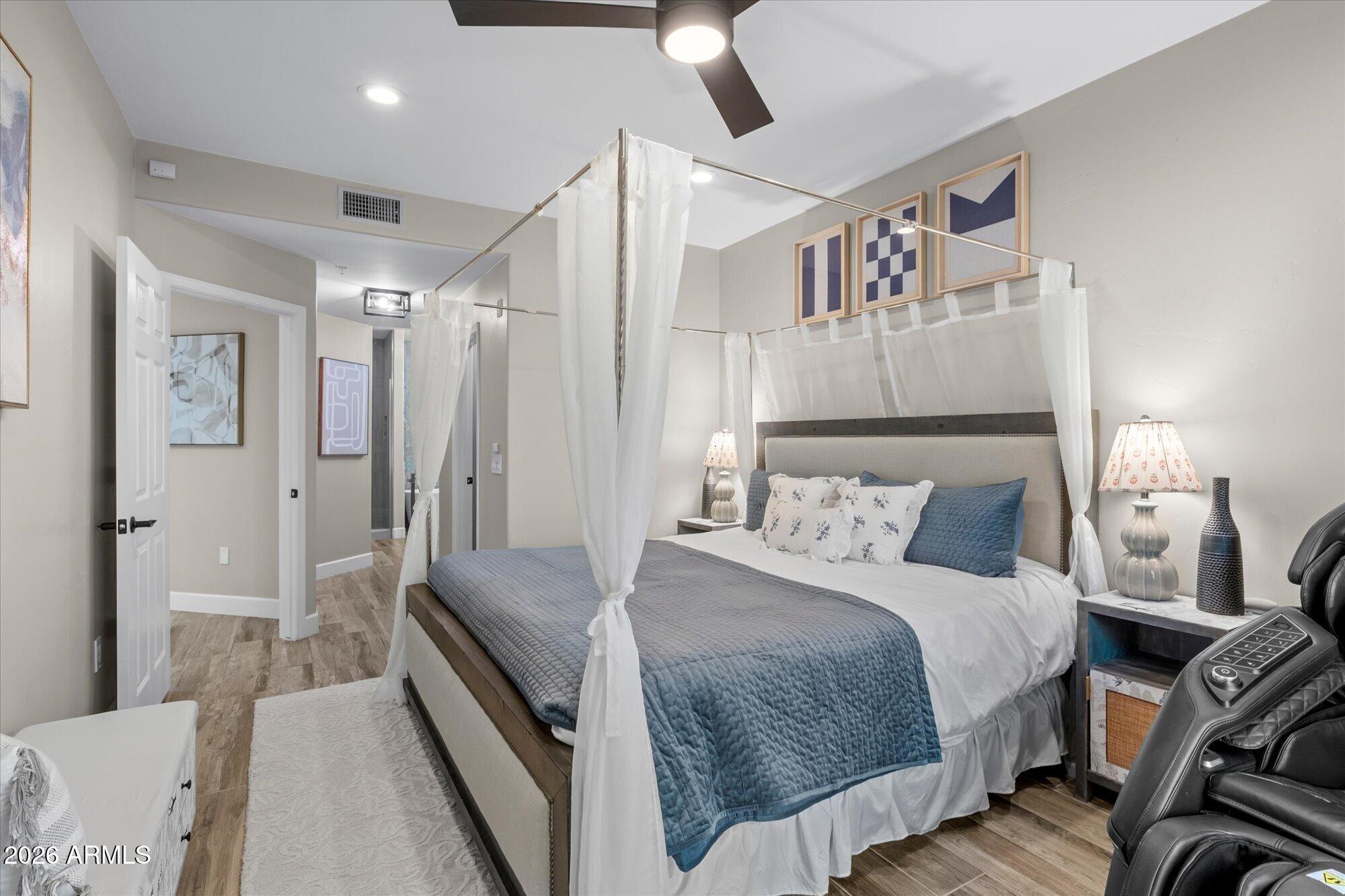 5350 E DEER VALLEY Drive 1250