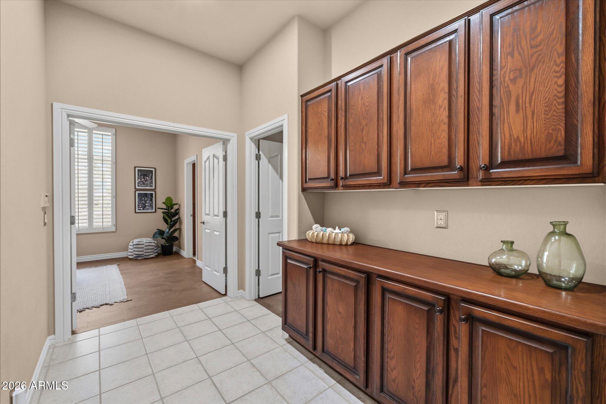 8445 E YEARLING Road