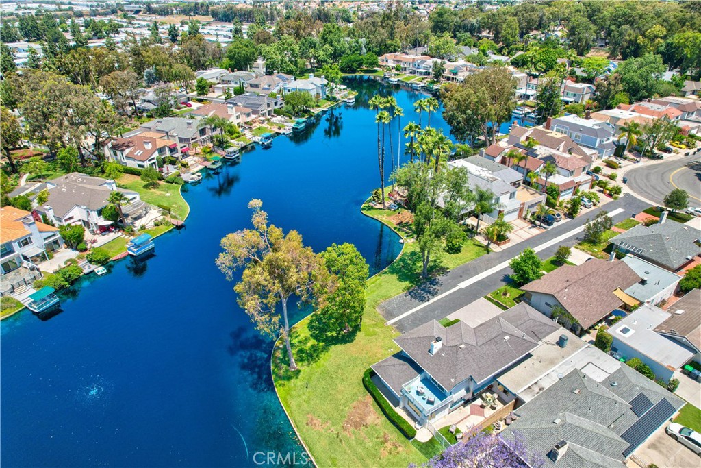 24302 Lakeview Lane