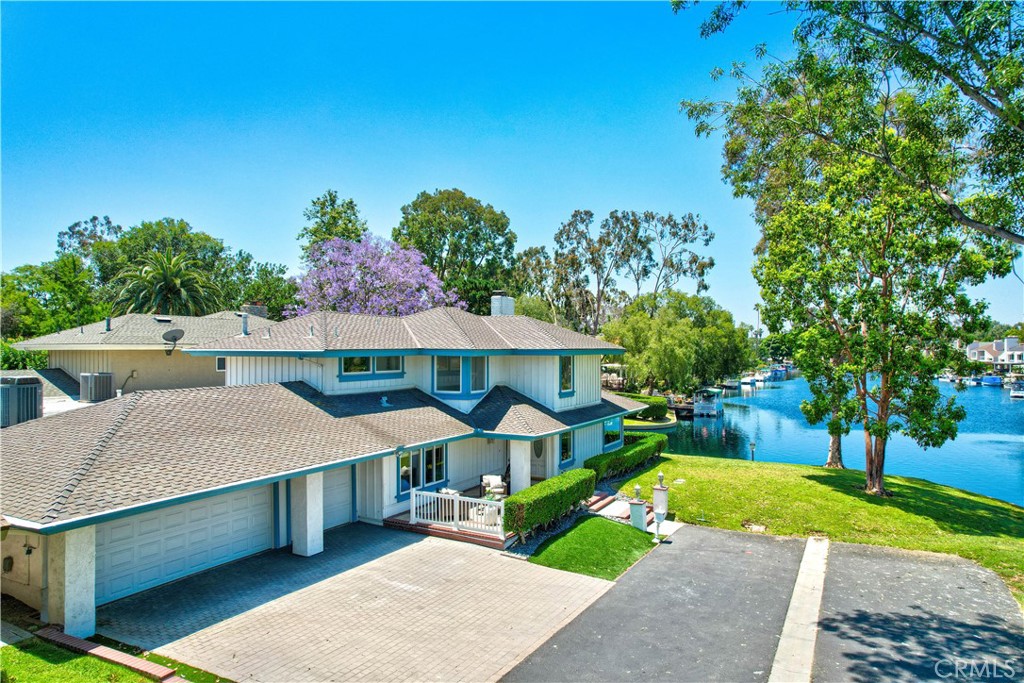 24302 Lakeview Lane