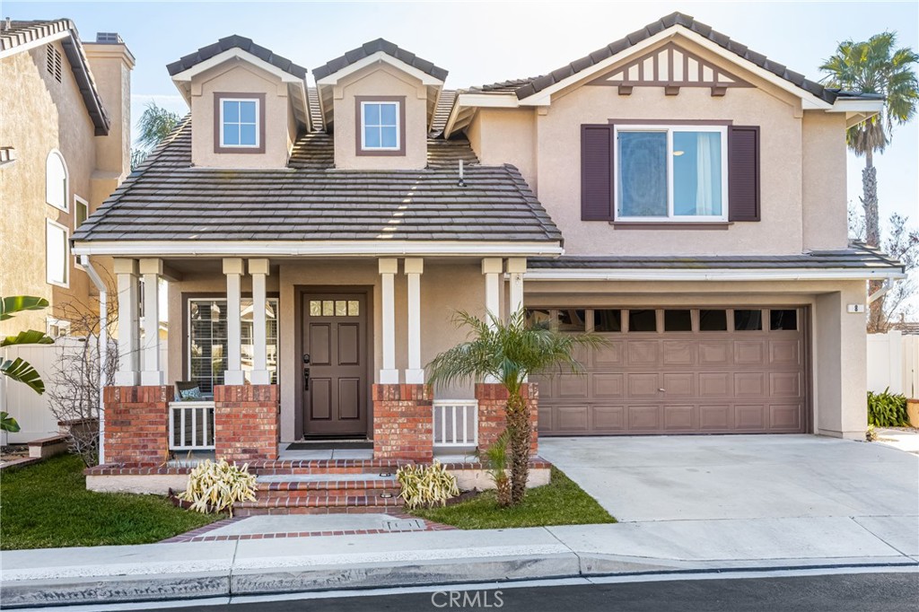 8 Cameron Circle