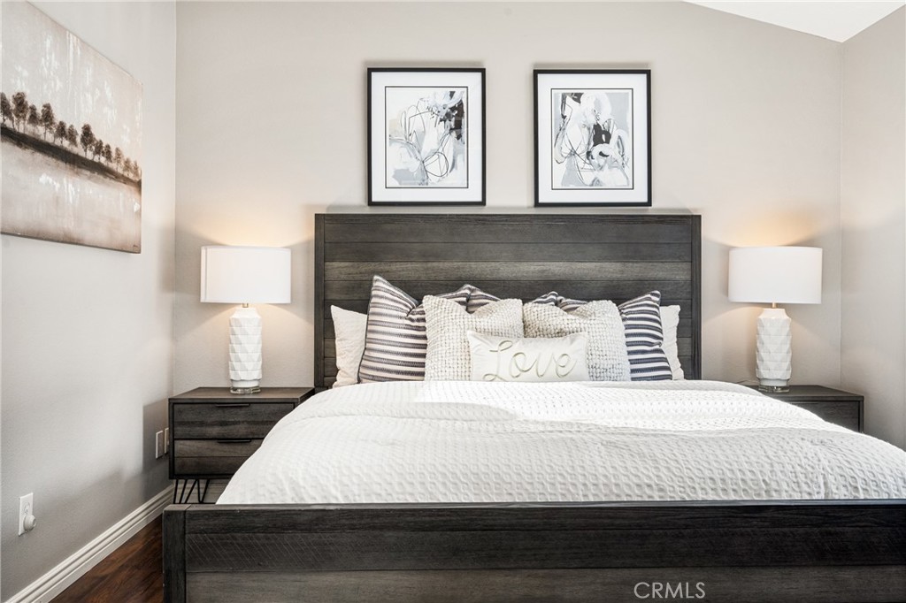 8 Cameron Circle