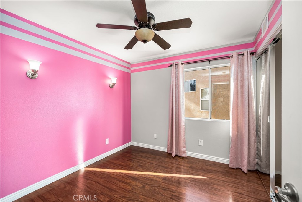 8 Cameron Circle