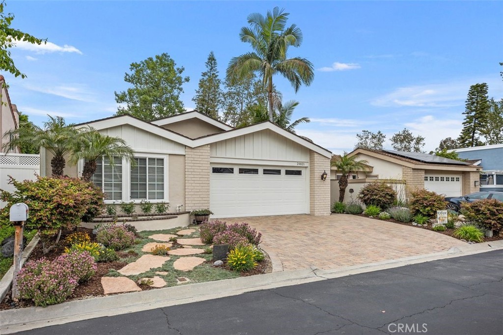 24821 Bent Tree Lane