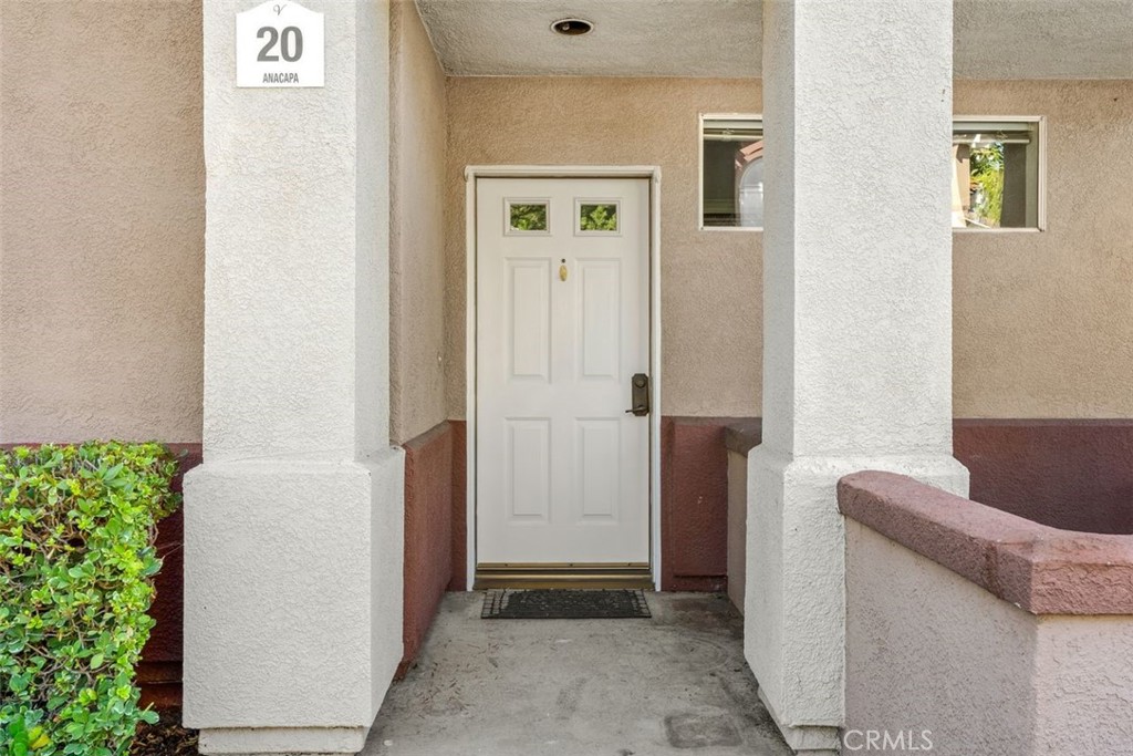 20 Anacapa Court