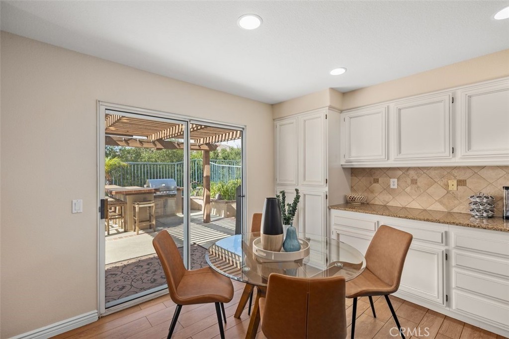 25 Lunette Avenue