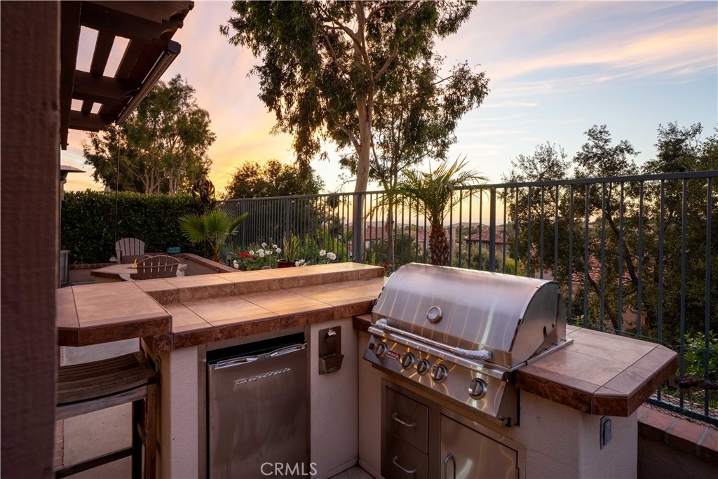 25 Lunette Avenue