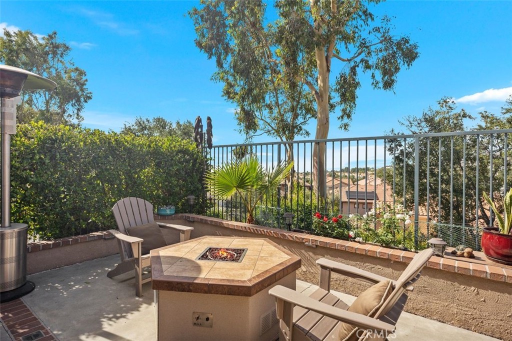 25 Lunette Avenue