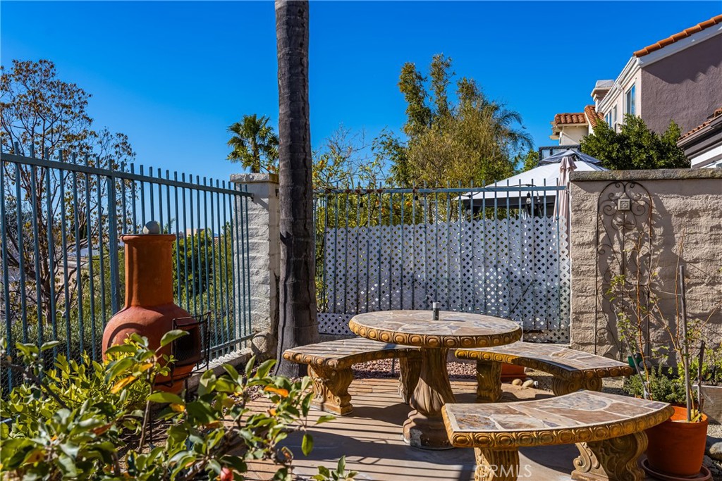 44 Bonita Vista