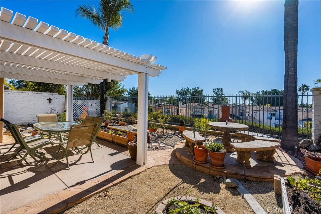 44 Bonita Vista