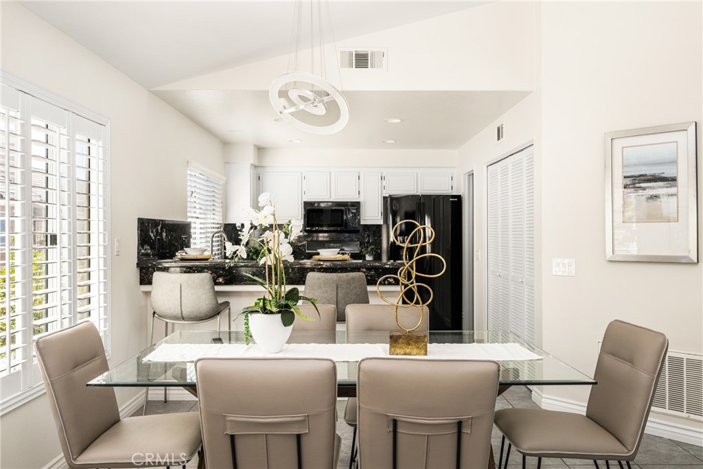 6 Kendall Place
