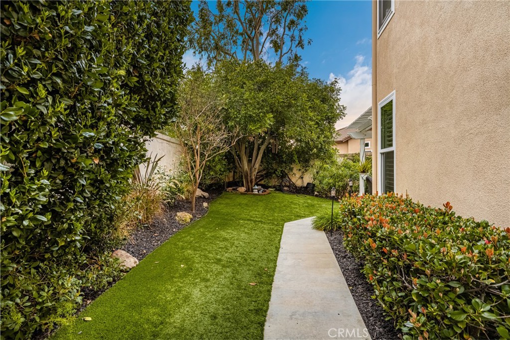 38 Tessera Avenue