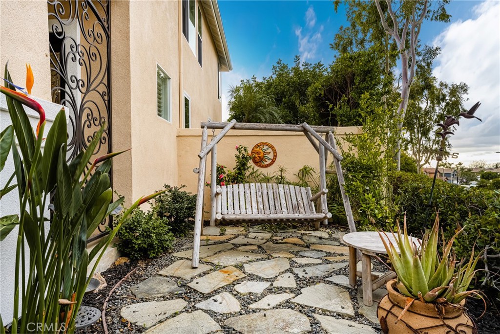 38 Tessera Avenue