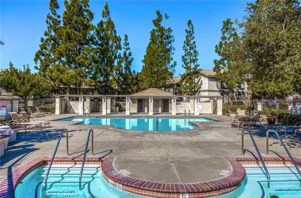 335 Chaumont Circle