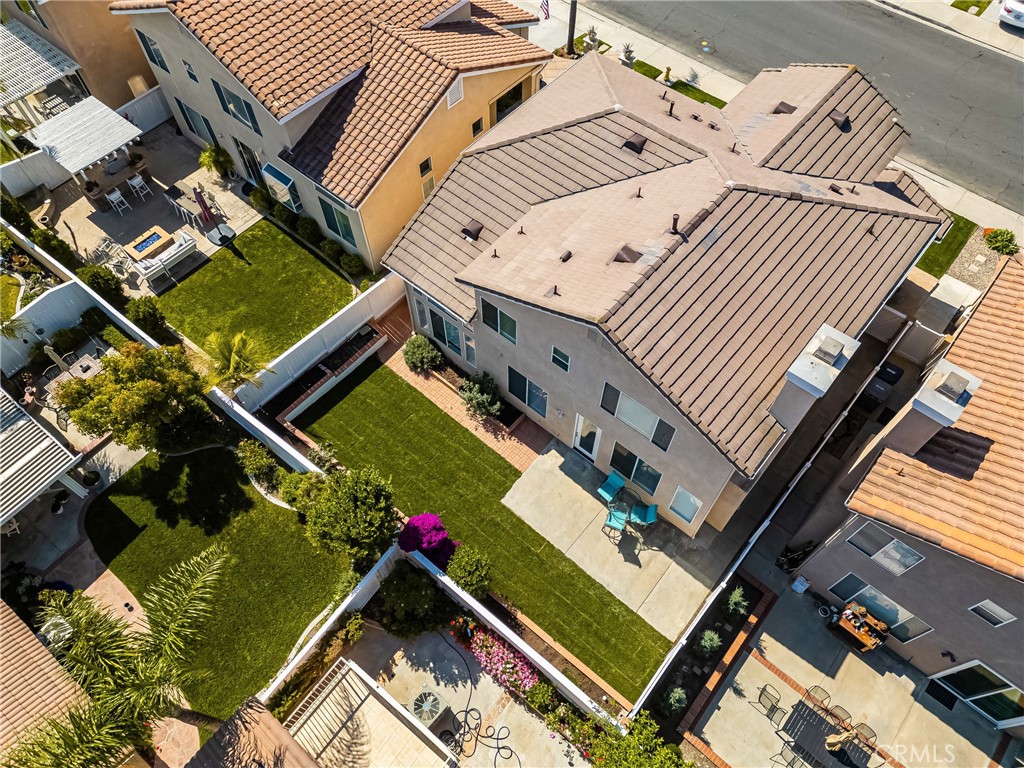 17 Marseille Way