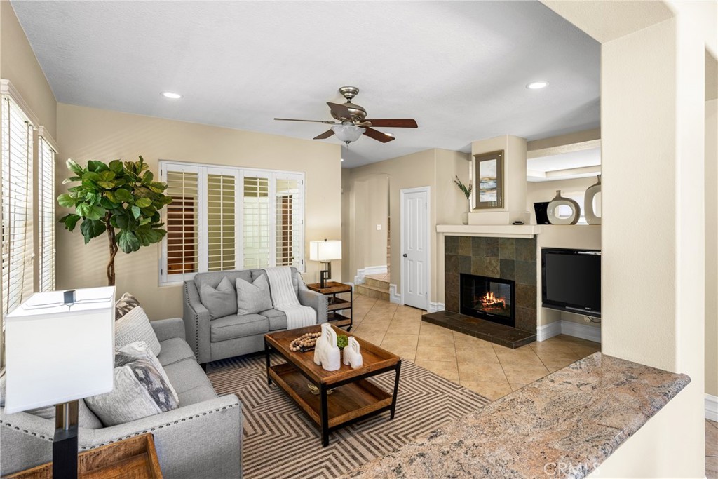 15 Coronado