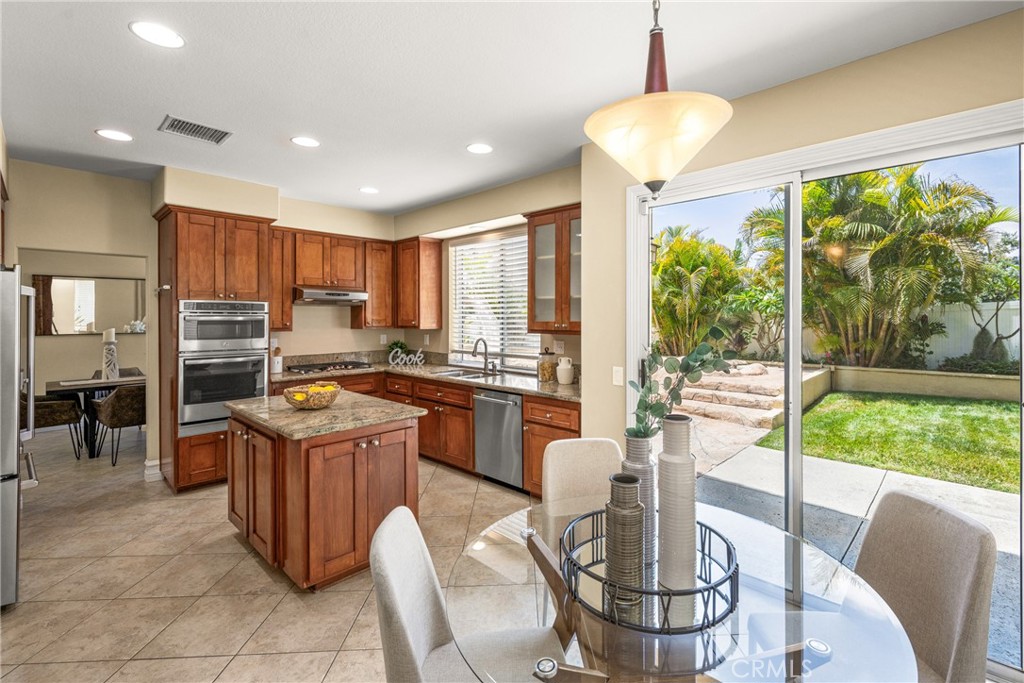15 Coronado