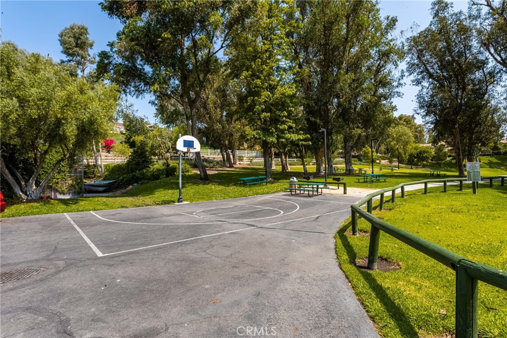 8009 E Eucalyptus Trail
