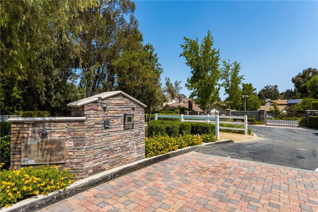8009 E Eucalyptus Trail