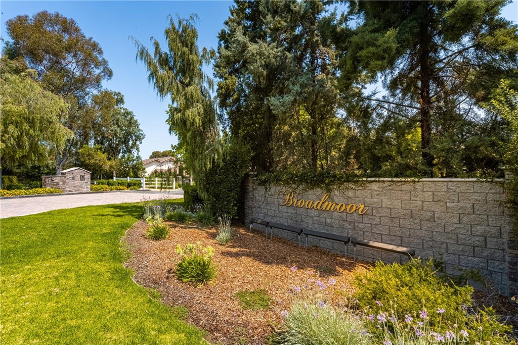 8009 E Eucalyptus Trail