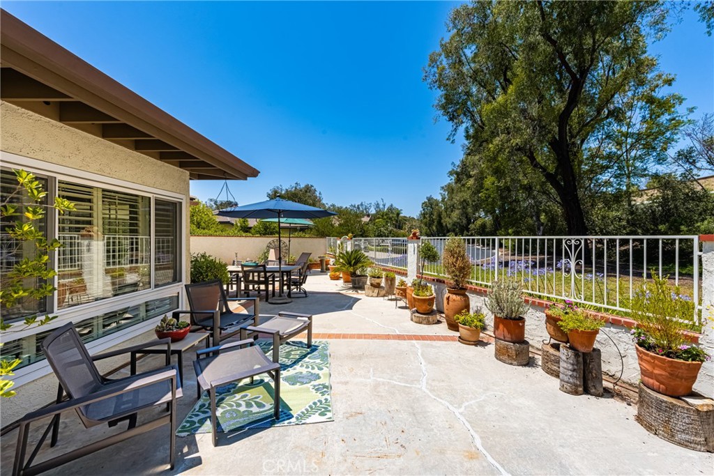 8009 E Eucalyptus Trail