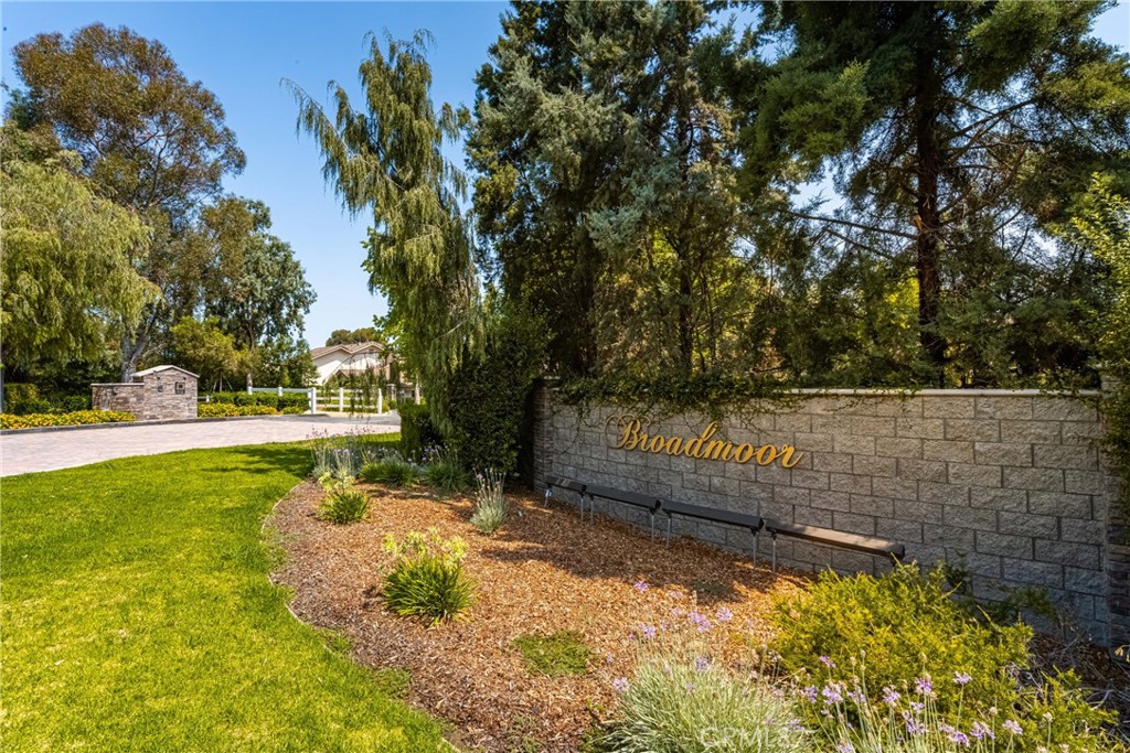 8009 E Eucalyptus Trail