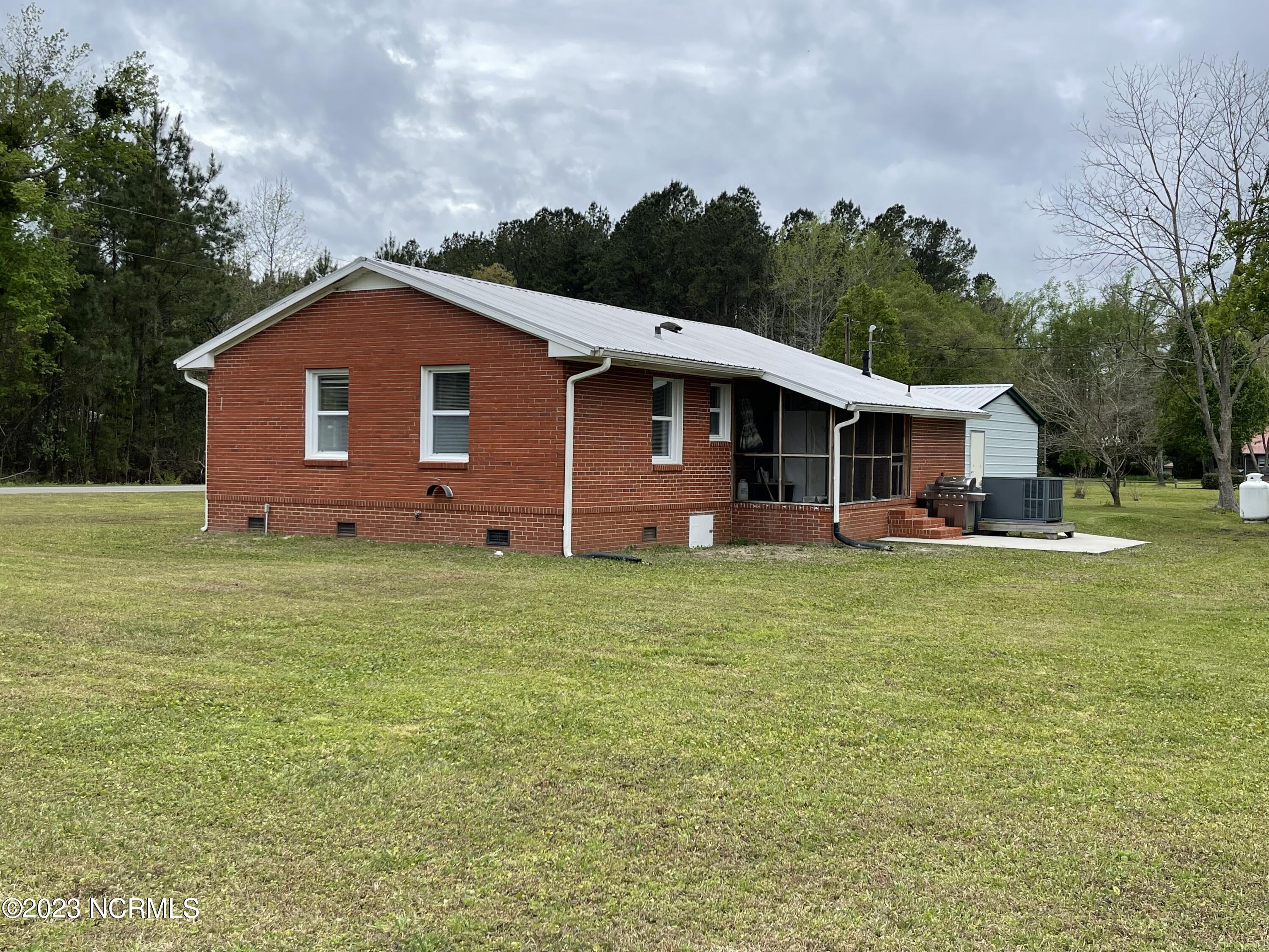 6992 Myrtlehead Road NW