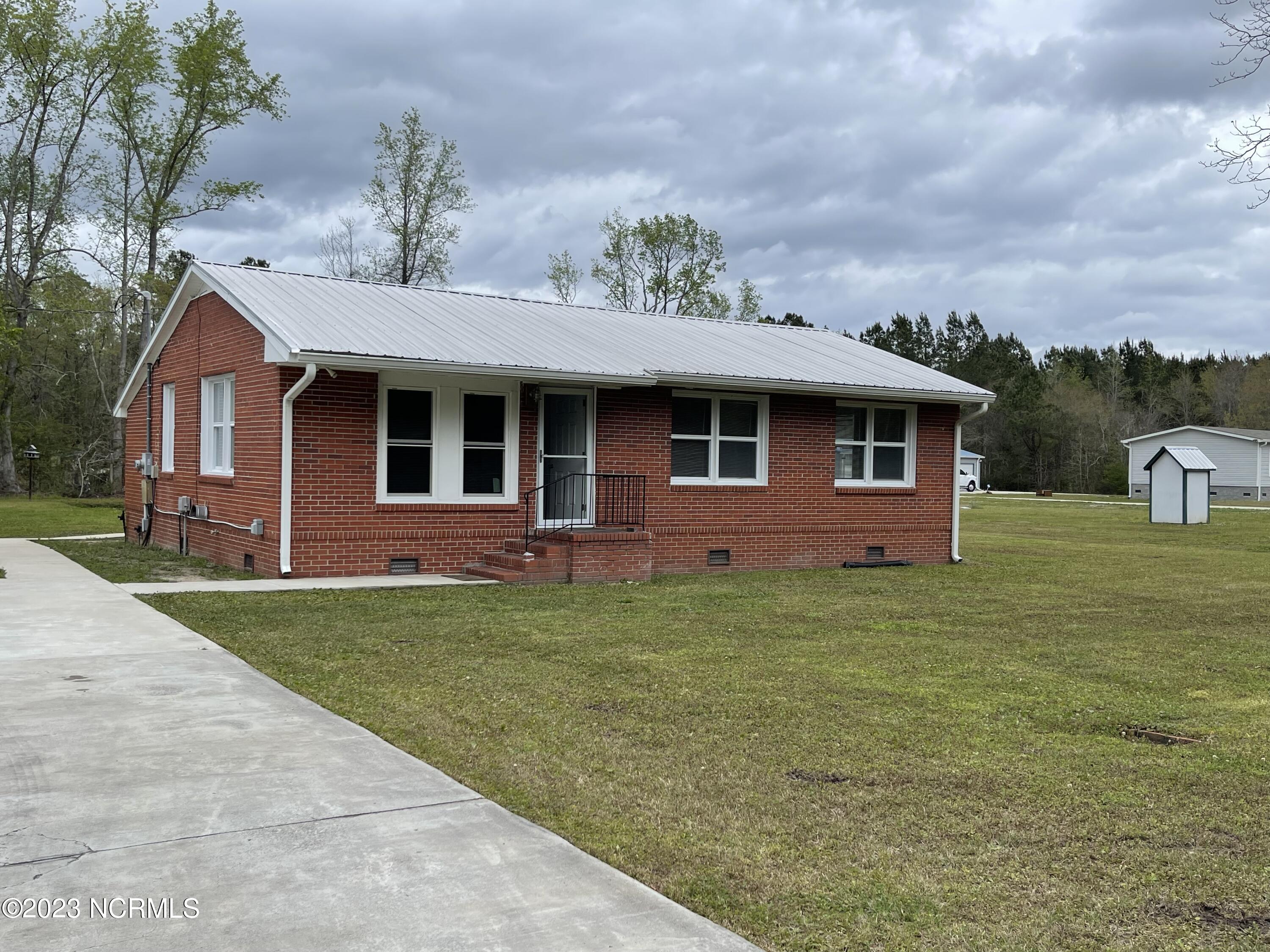 6992 Myrtlehead Road NW